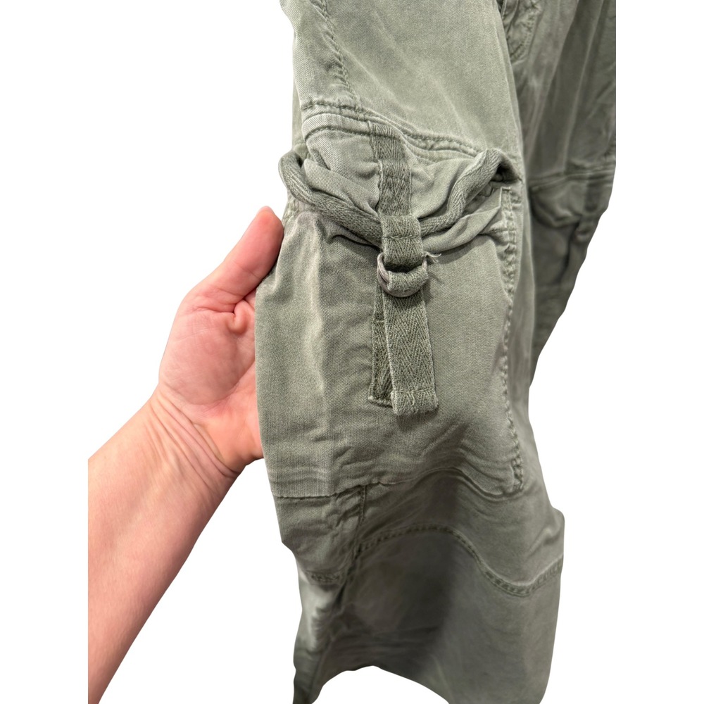 American Eagle Stretch Cargo Pants Womens 6 WIde Leg Strap D Ring Military Cargo - Picture 2 of 10